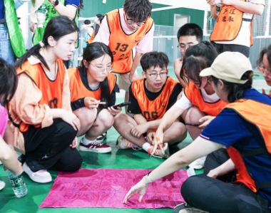 Employees and students are discussing tactics